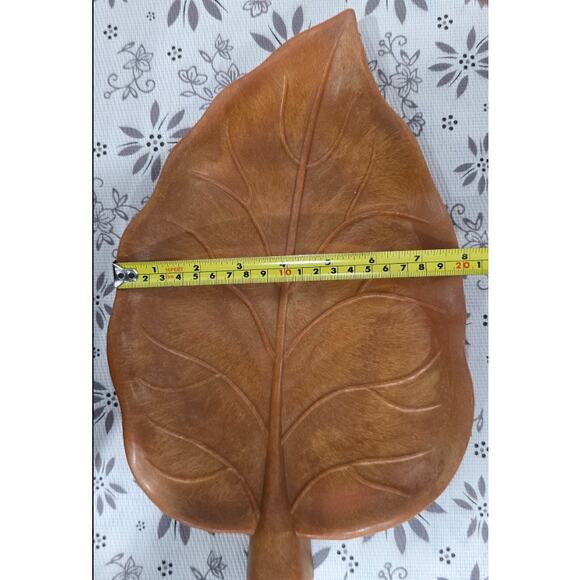 Leaf-Shaped Wall Hanging / Decorative Tray - Picture 10 of 11